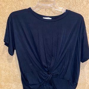 Wild honey black top with knot